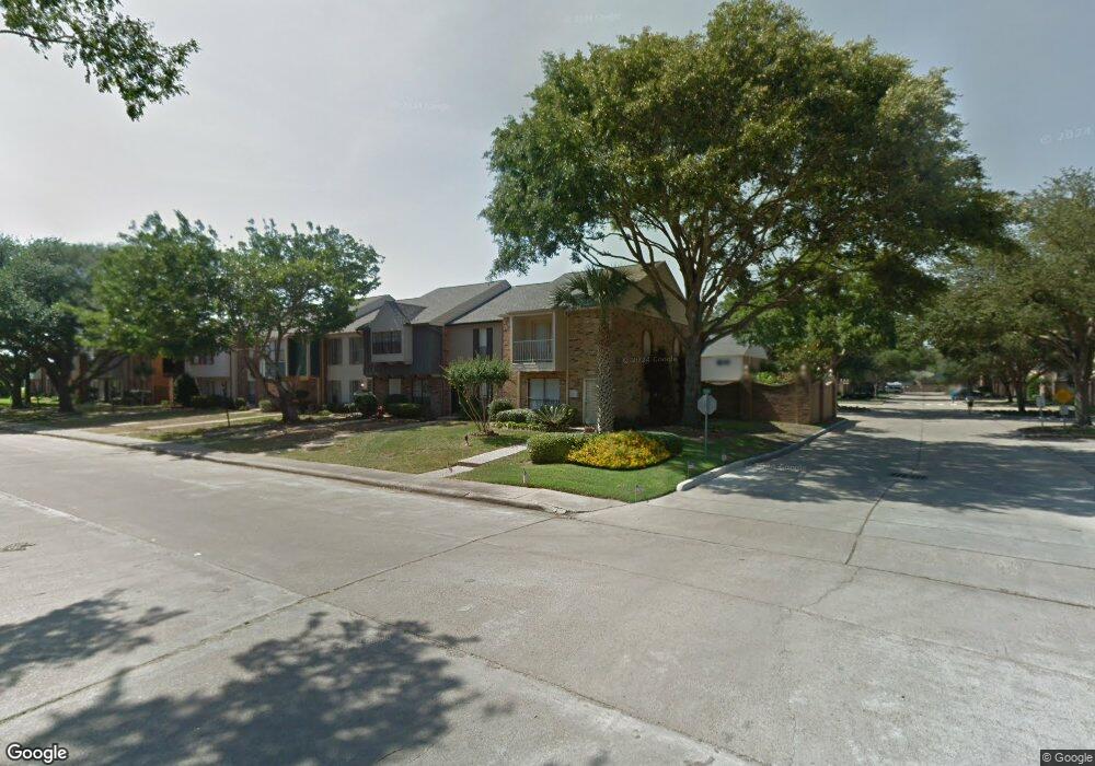 10270 Longmont Dr unit 39/1, Houston, TX 77042 - photo 1