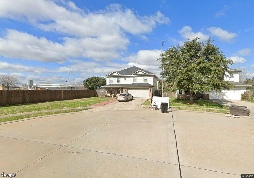 1034 Santa fe Ct, Rosenberg, TX 77471 - photo 1