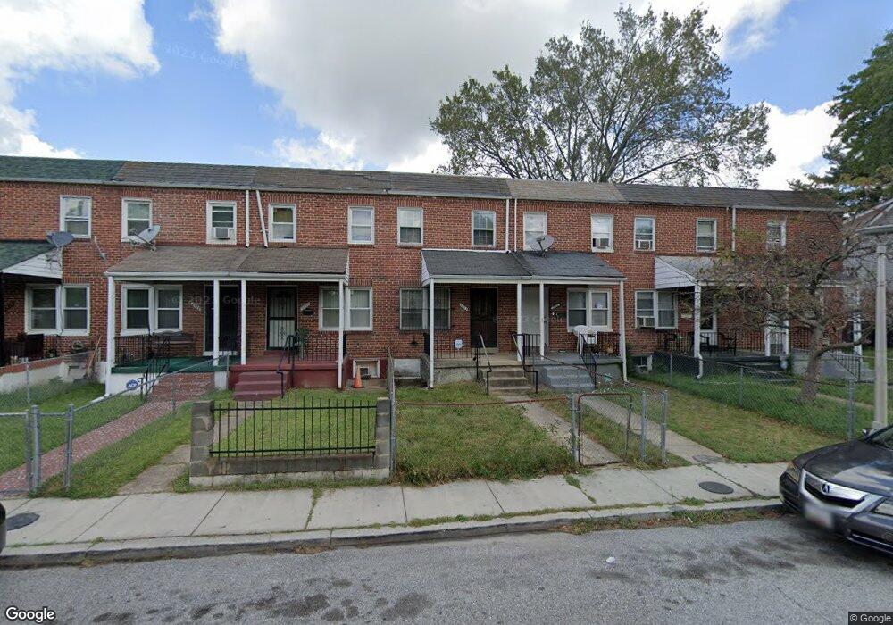 2924 Edgecombe Cir N, Baltimore, MD 21215 - photo 1