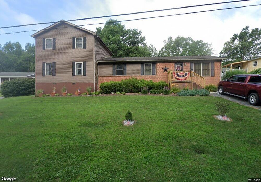 108 Castle Ct, Shady Spring, WV 25918 - photo 1