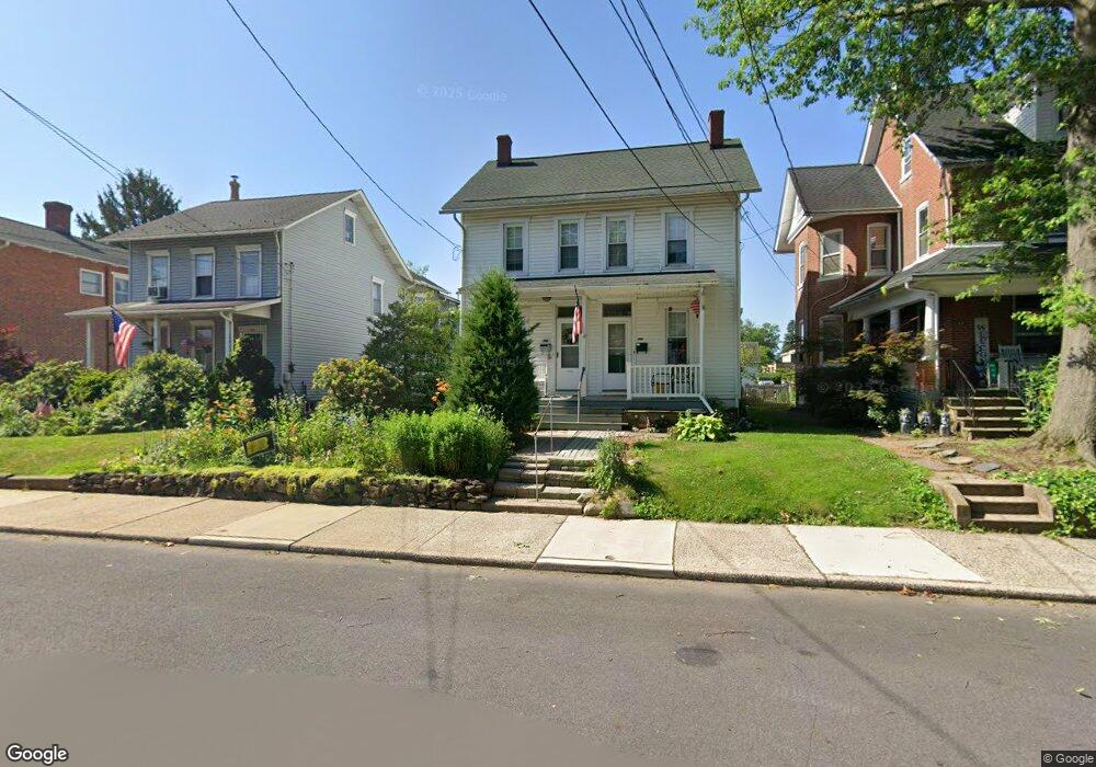 608 Juniper St, Quakertown, PA 18951 - photo 1