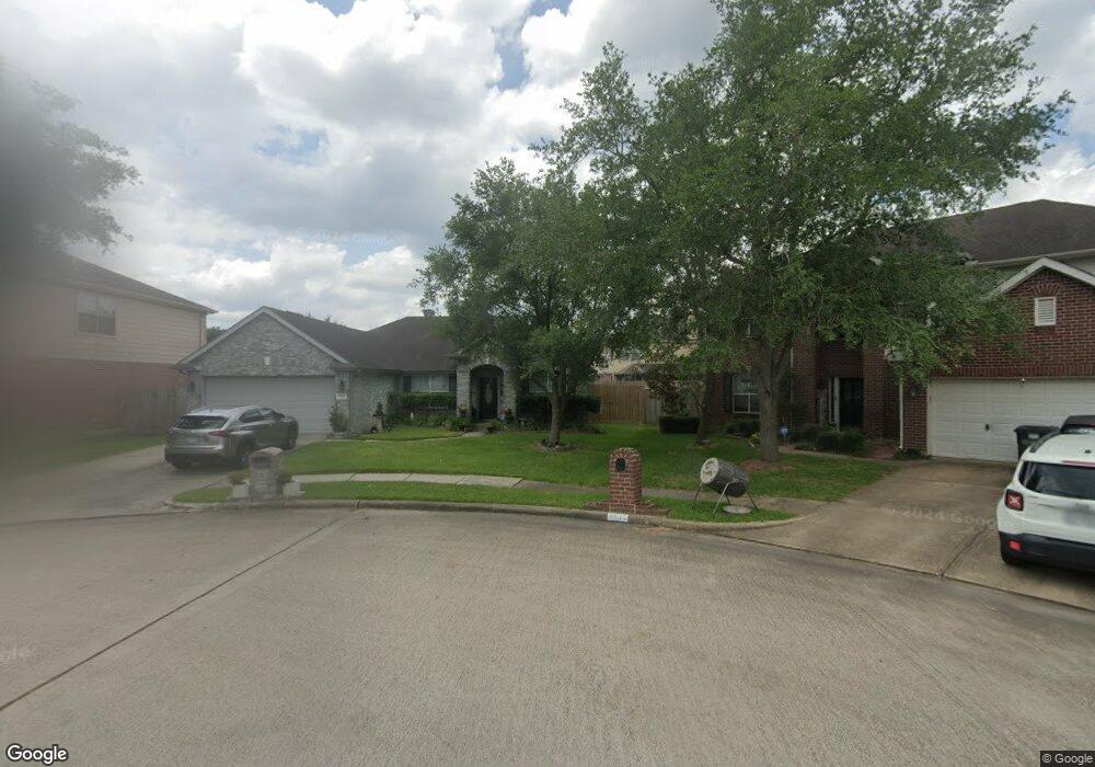 3831 Saxon Hollow Ct, Friendswood, TX 77546 - photo 1