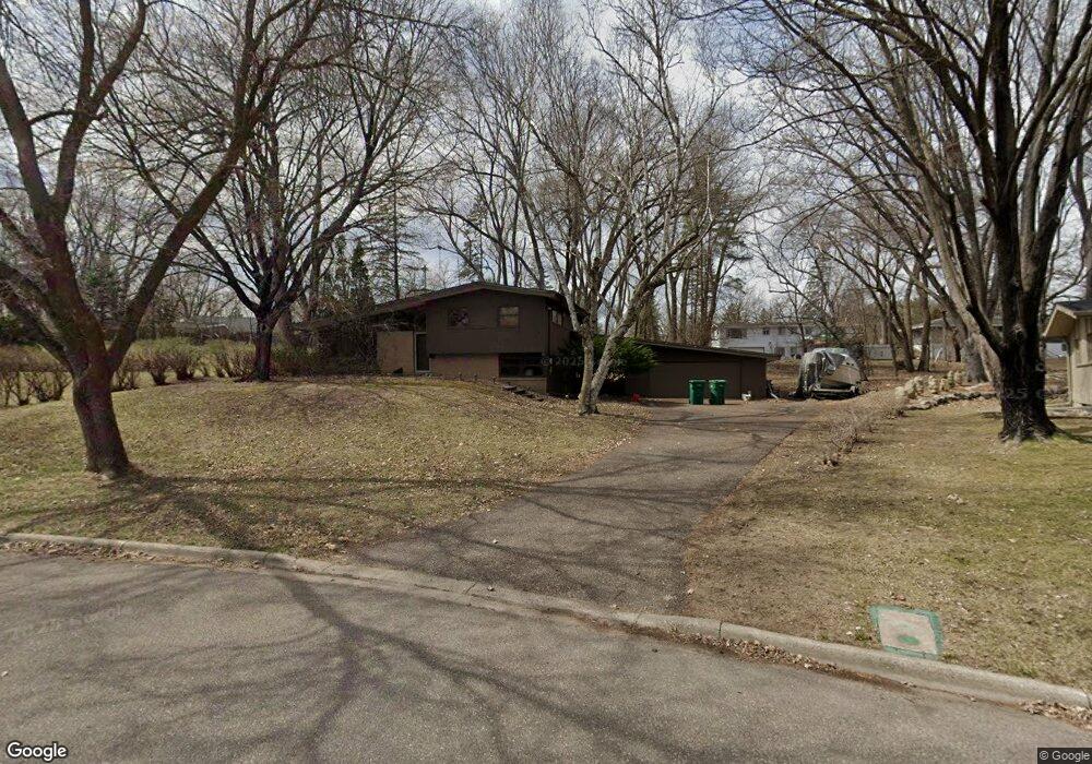 15840 Woodgate Rd N, Minnetonka, MN 55345 - photo 1