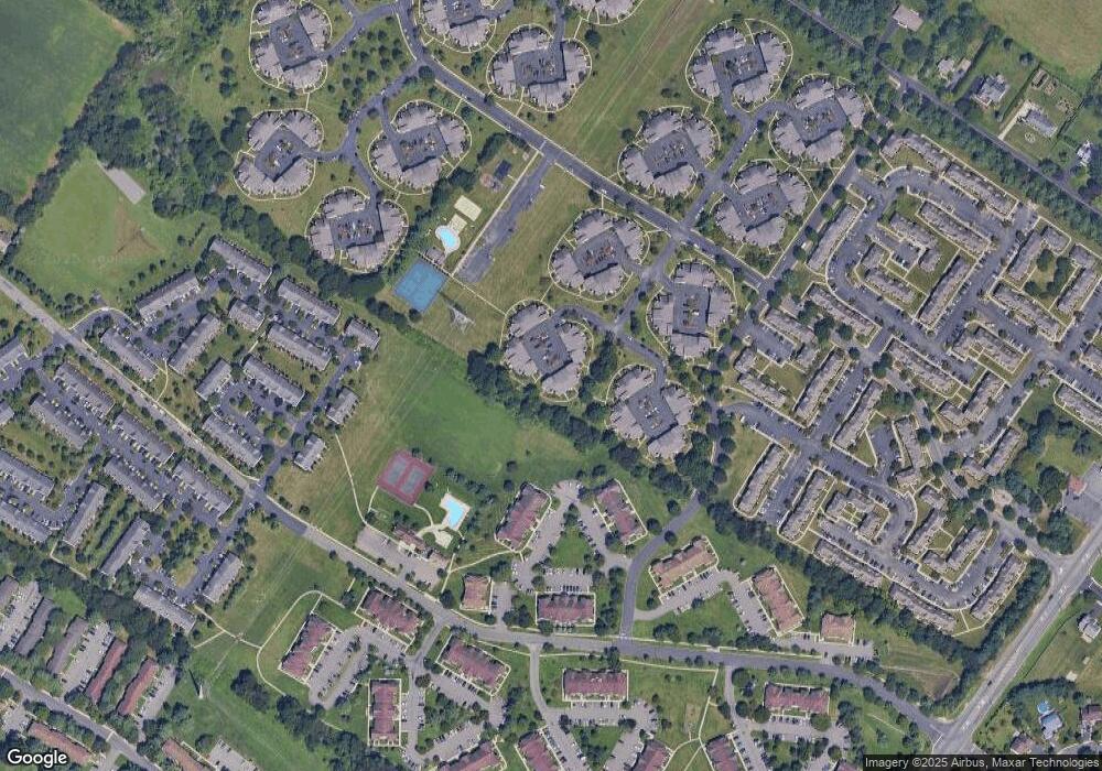 40 Sherborne St, Somerset, NJ 08873 - photo 1