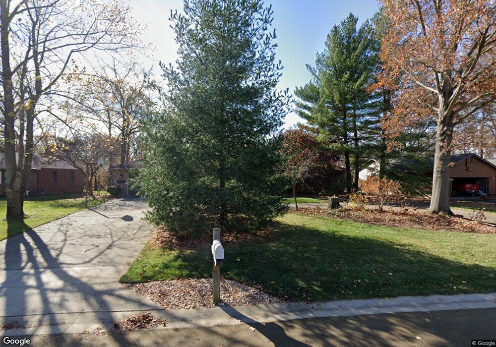 1607 N Lakewood Dr, Effingham, IL 62401 - photo 1