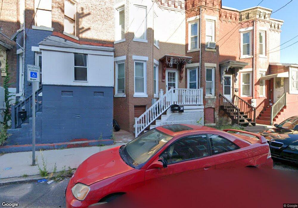 77 Newton St, Holyoke, MA 01040 - photo 1