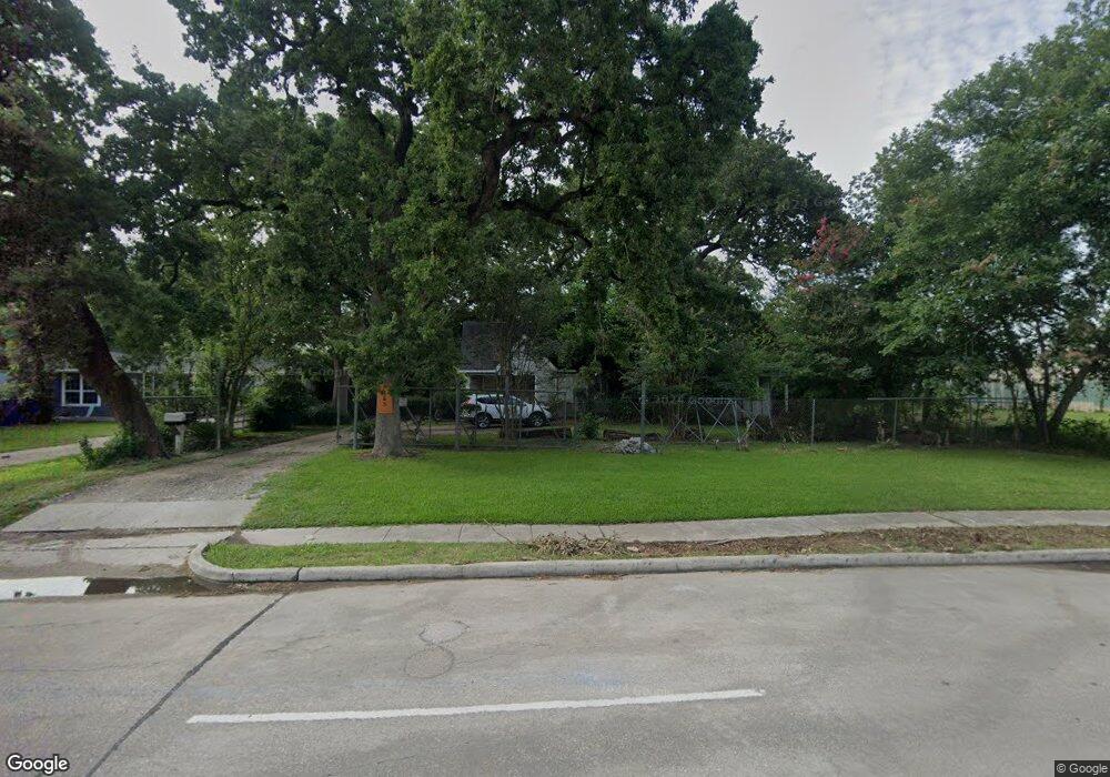 7369 Dixie Dr, Houston, TX 77087 - photo 1