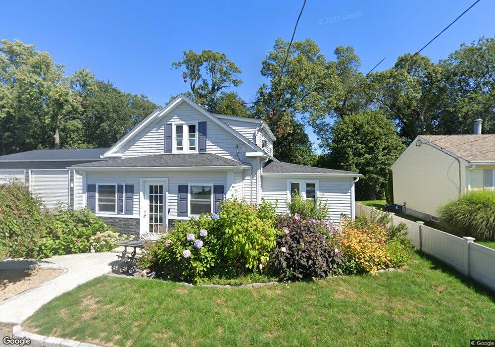 200 Sumner Ave, Warwick, RI 02888 - photo 1
