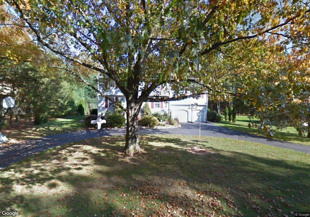 112 Belle Woods Dr, Glastonbury, CT 06033 - photo 1