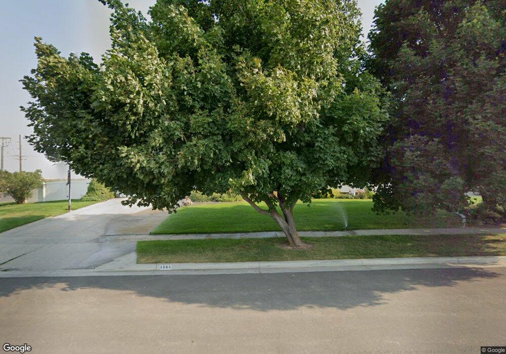 1305 E 25 S, Hyrum, UT 84319 - photo 1