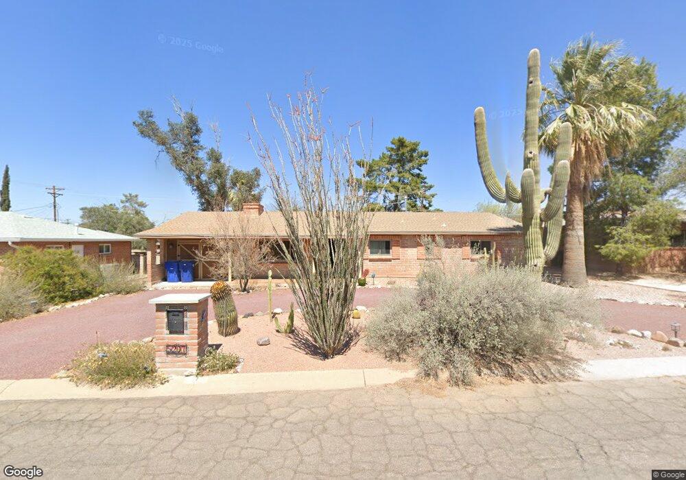 5207 E Holmes St, Tucson, AZ 85711 - photo 1