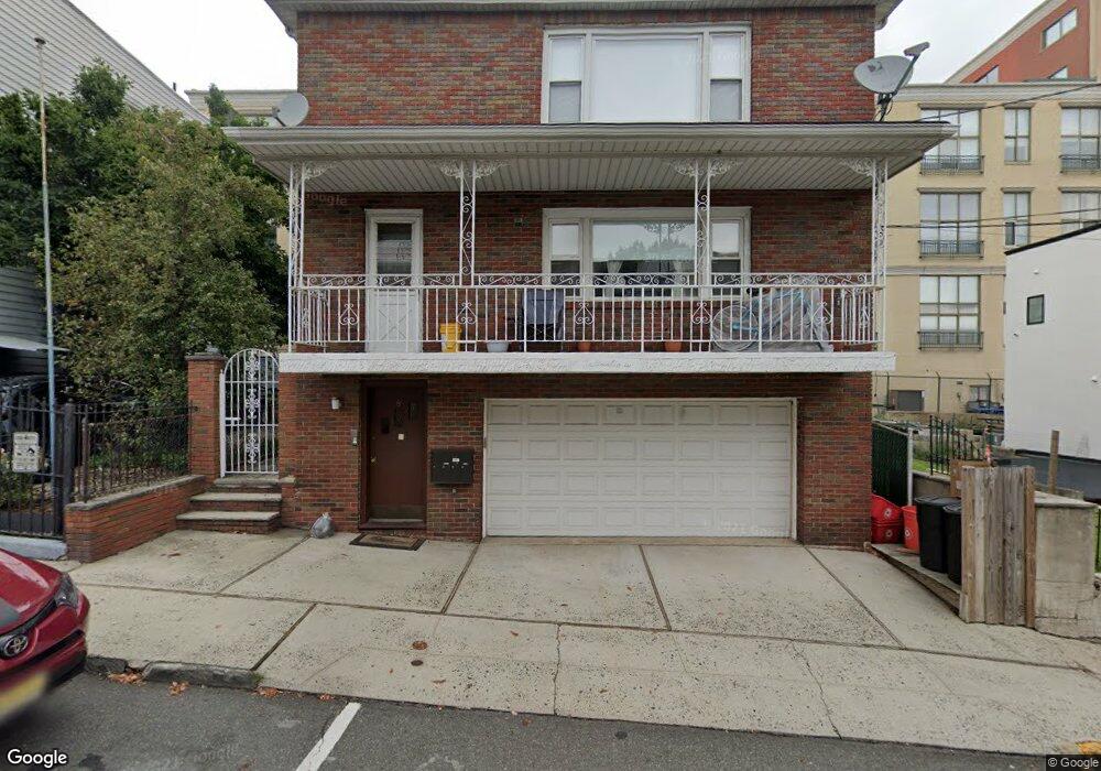 6 Shippen St unit 3, Weehawken, NJ 07086 - photo 1