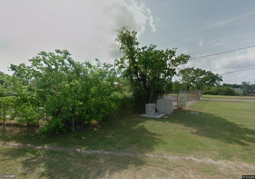 8510 N Rose Terrace Ln, Houston, TX 77055 - photo 1