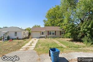 1841 Forest St, Carthage, MO 64836