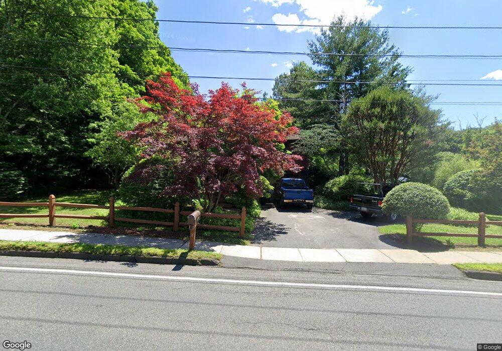 261 Pendleton Ave, Chicopee, MA 01020 - photo 1