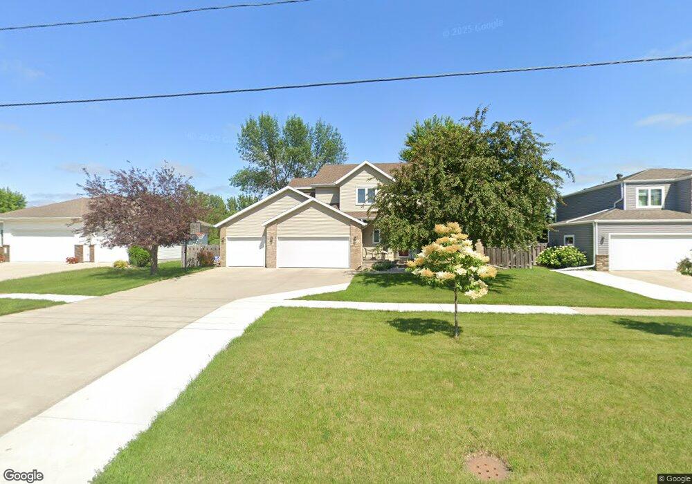 3013 Elm St N, Fargo, ND 58102 - photo 1