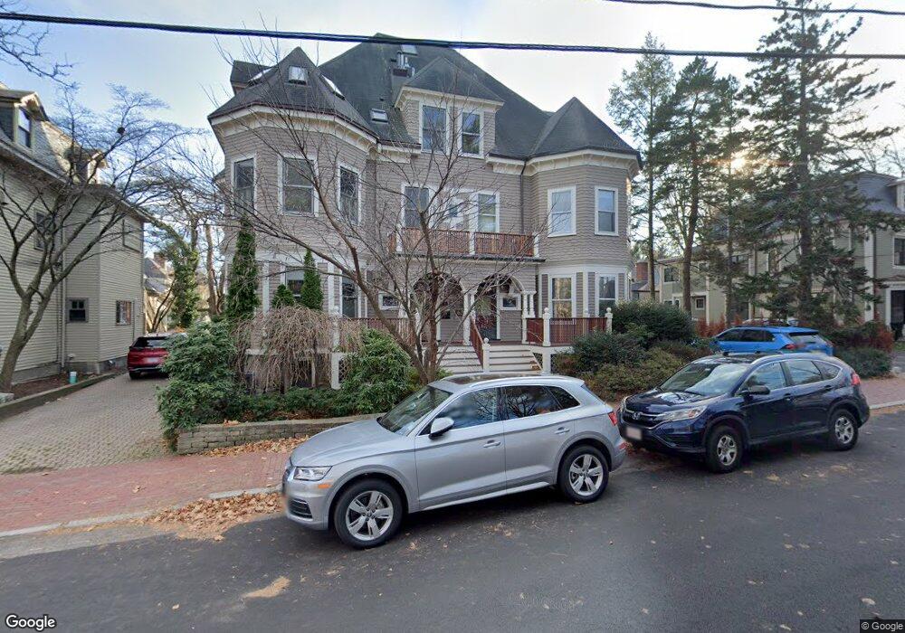 40 Mount Vernon St unit 2, Cambridge, MA 02140 - photo 1