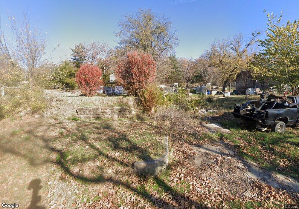 606 W Bluff St, Henryetta, OK 74437 - photo 1