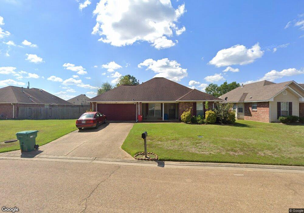 1127 Bullrun Dr, Byram, MS 39272 - photo 1