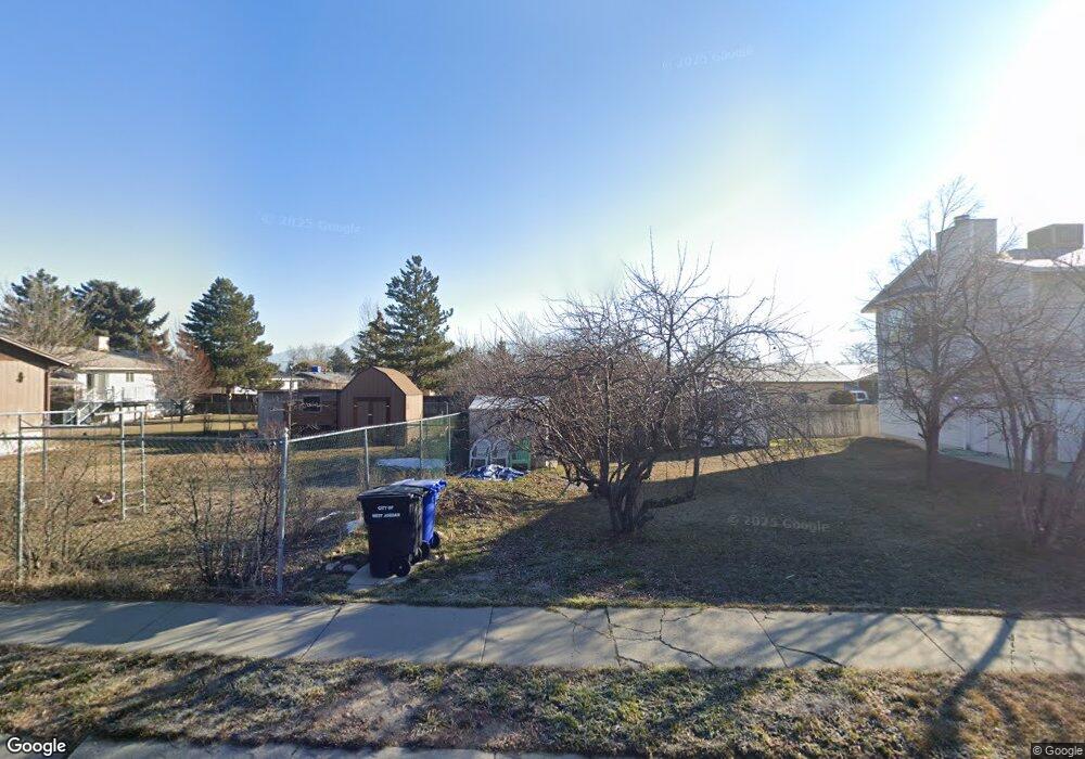 8215 S 2900 W, West Jordan, UT 84088 - photo 1