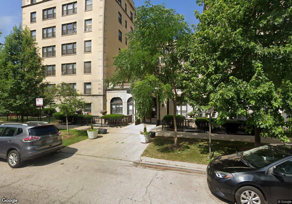 5480 S Cornell Ave unit 104, Chicago, IL 60615 - photo 1