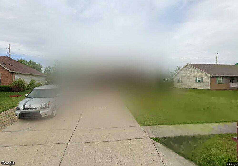 335 Cardinal Dr, Whiteland, IN 46184 - photo 1