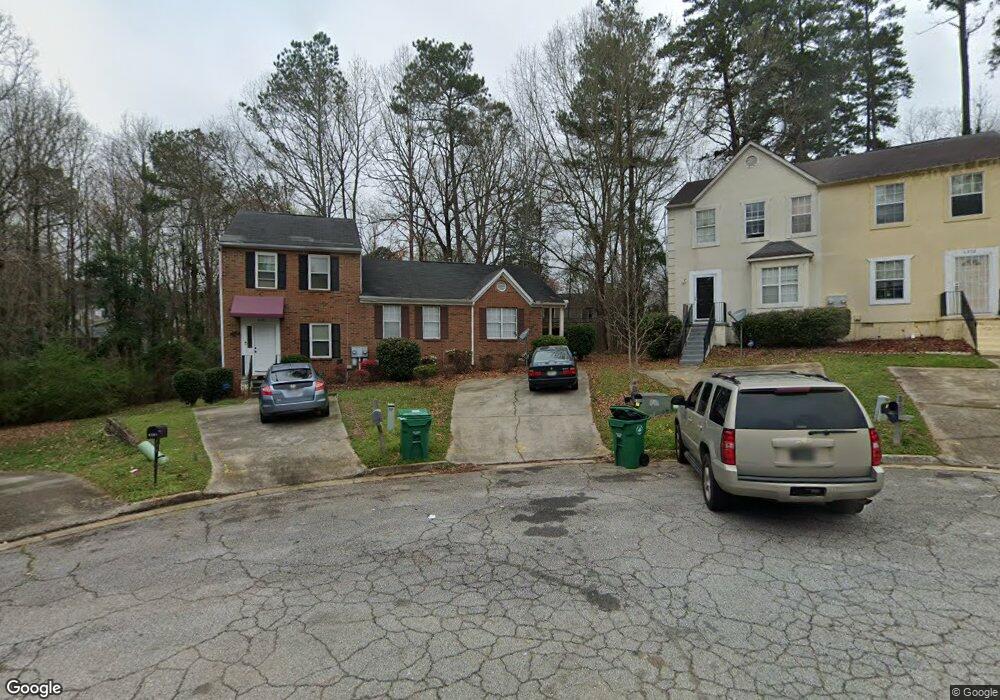 6388 Charter Way unit II, Lithonia, GA 30058 - photo 1