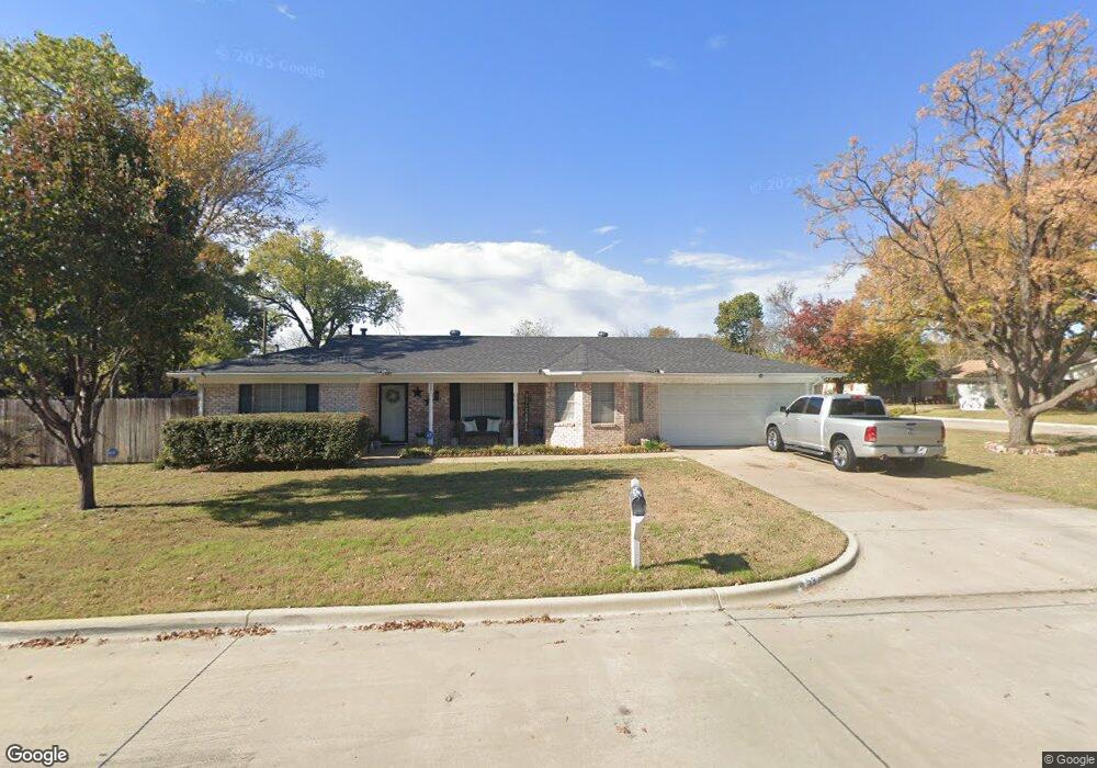 537 E Redbud Dr, Hurst, TX 76053 - photo 1