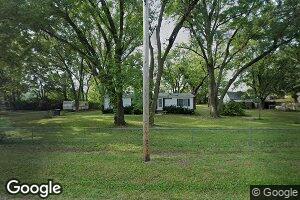 107 NW 2nd St, Topeka, KS 66615