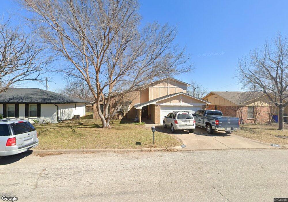 704 Saddle Rd, Fort Worth, TX 76108 - photo 1