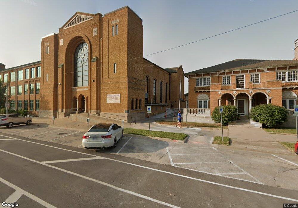 204 SW 8th Ave, Topeka, KS 66603 - photo 1