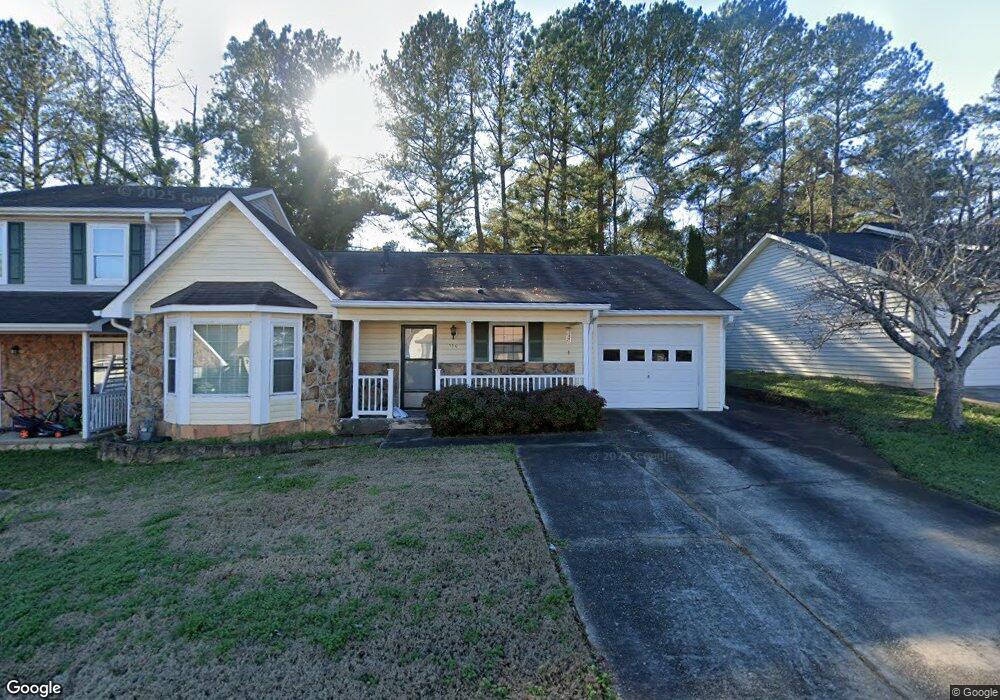 110 Oak Cir S unit 1, Stockbridge, GA 30281 - photo 1