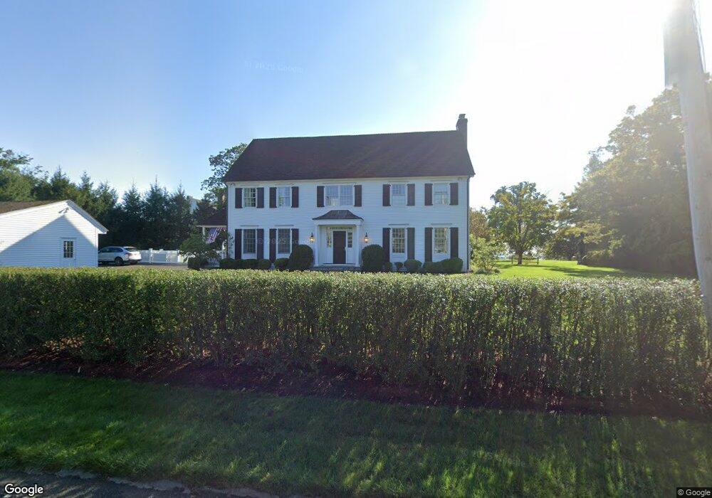 175 Long Neck Point Rd, Darien, CT 06820 - photo 1