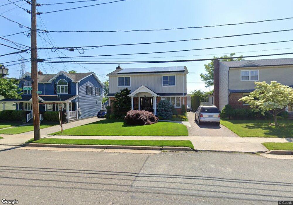 92 Bruce Terrace, Mineola, NY 11501 - photo 1