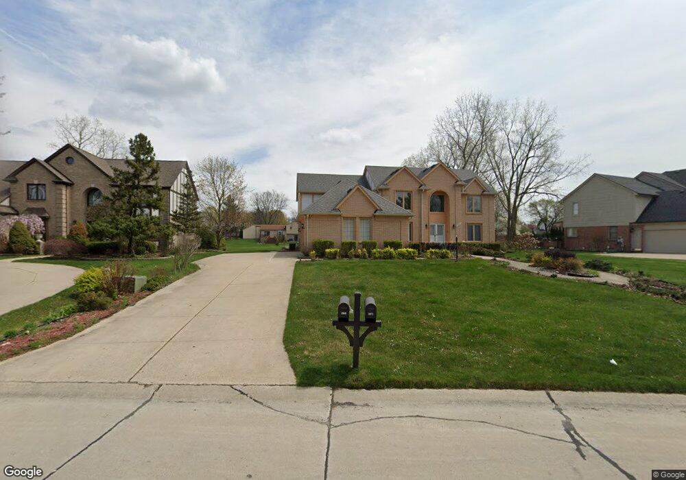 1871 Squirrel Valley Dr, Bloomfield Hills, MI 48304 - photo 1