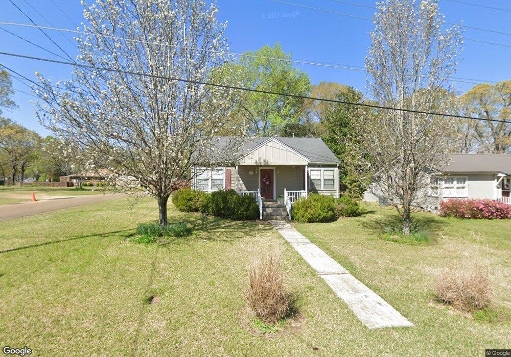 601 Laurel St, McComb, MS 39648 - photo 1
