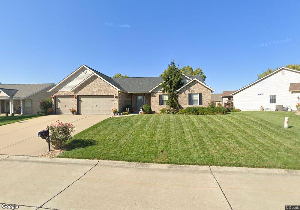 5 Oak Lake Ct, Maryville, IL 62062 - photo 1