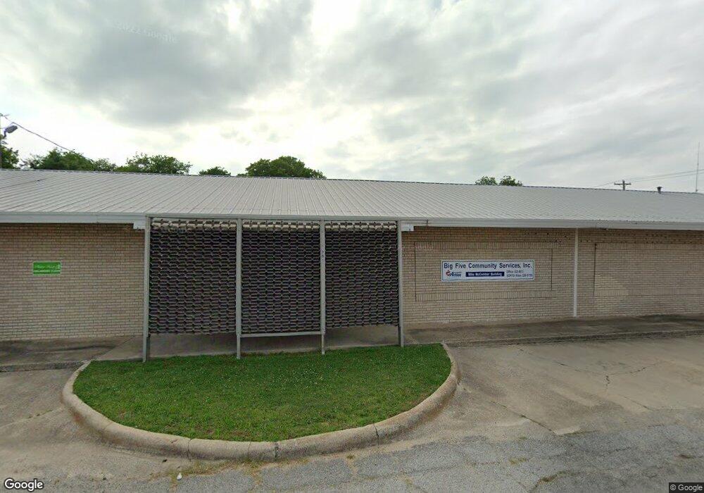 201 A St SW, Ardmore, OK 73401 - photo 1