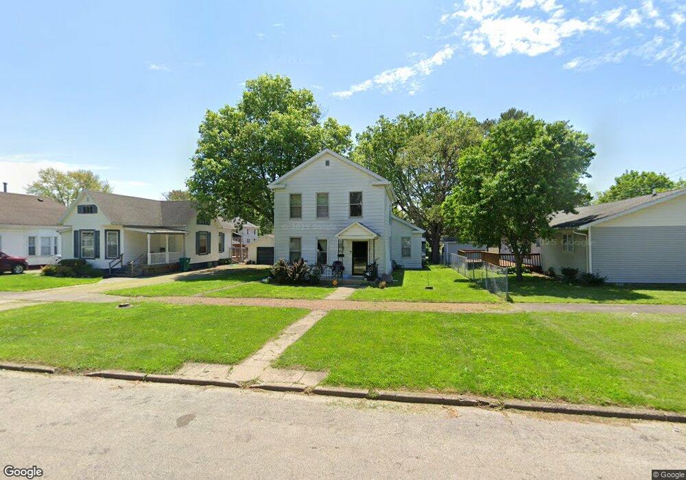 917 Edgar Ave, Mattoon, IL 61938 - photo 1