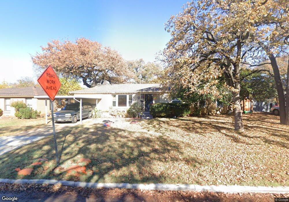 333 Bedford Ct E, Bedford, TX 76022 - photo 1