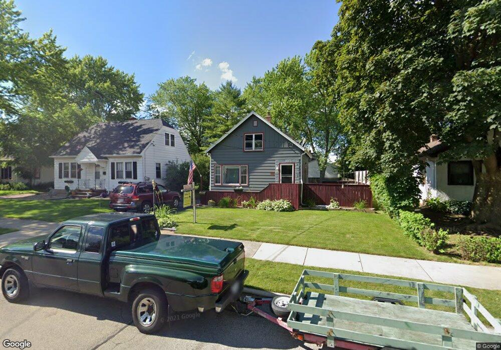 1014 W Brewster St, Appleton, WI 54914 - photo 1