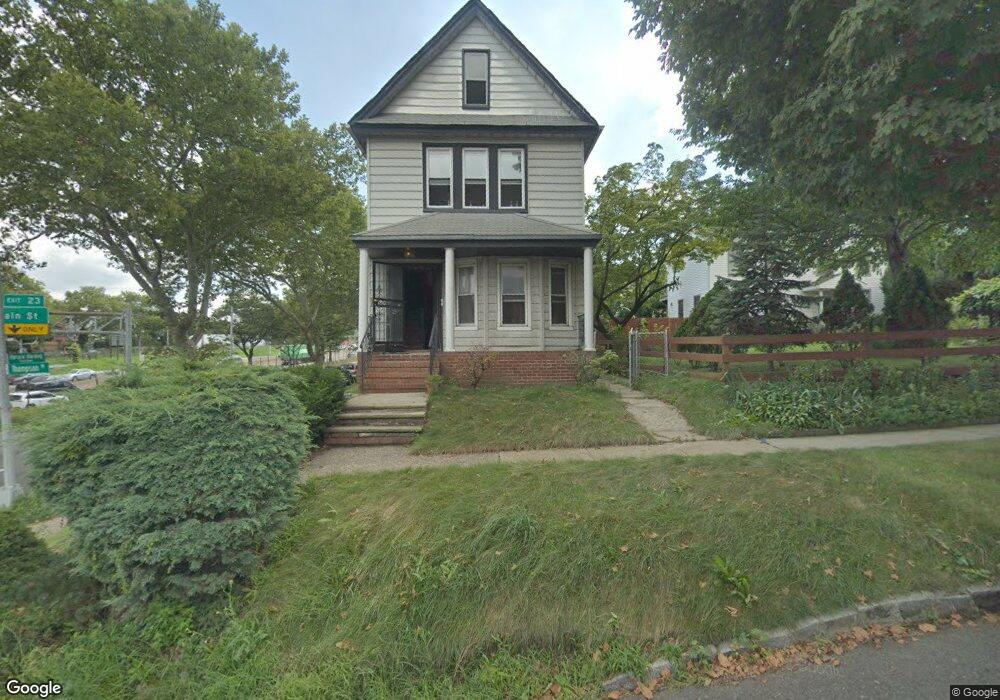 6111 Thompson Place unit 2nd Fl, Flushing, NY 11367 - photo 1