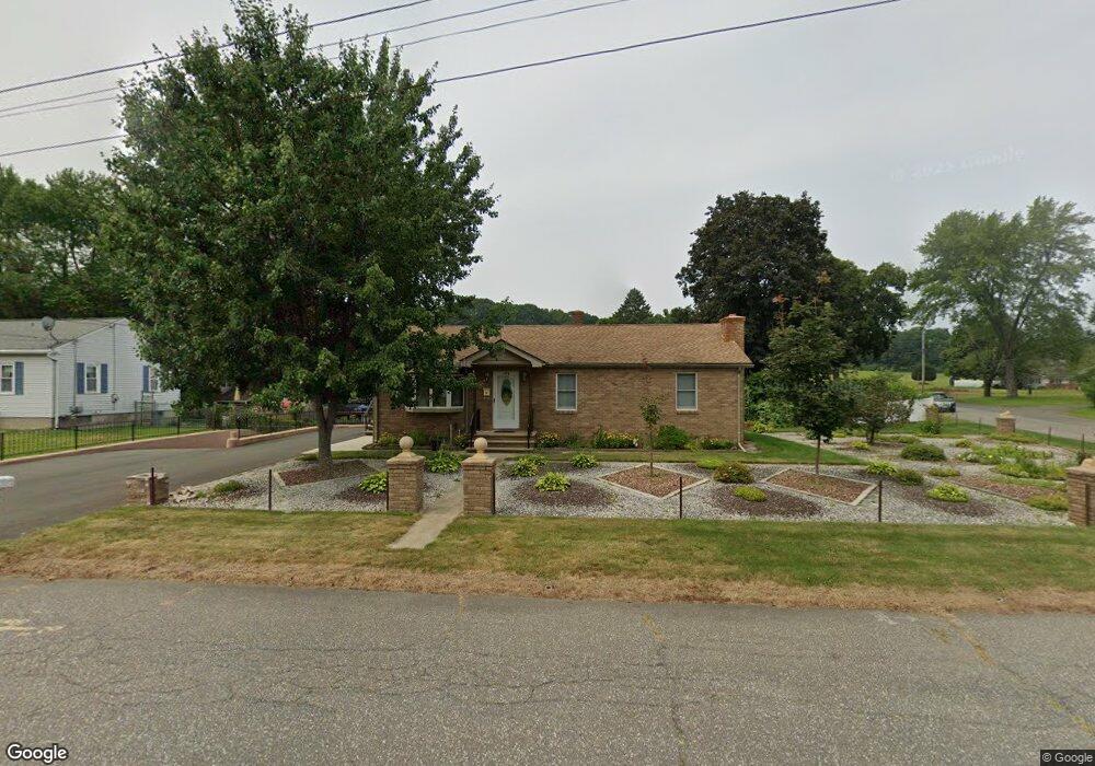 193 Bridle Path Cir, Ludlow, MA 01056 - photo 1