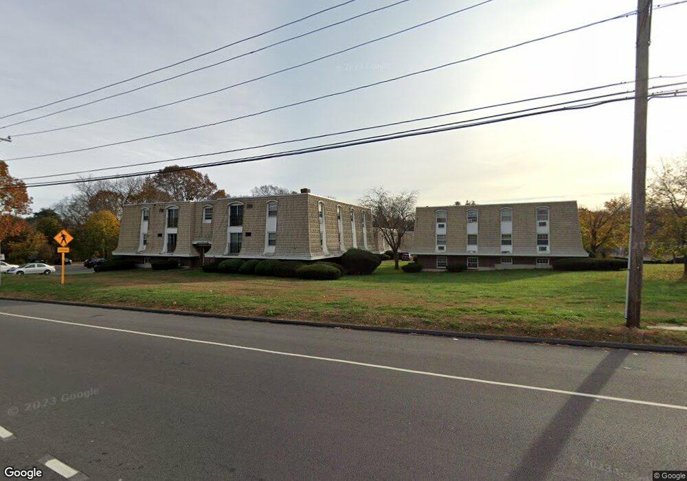 1170 Middle Turnpike W unit B2, Manchester, CT 06040 - photo 1