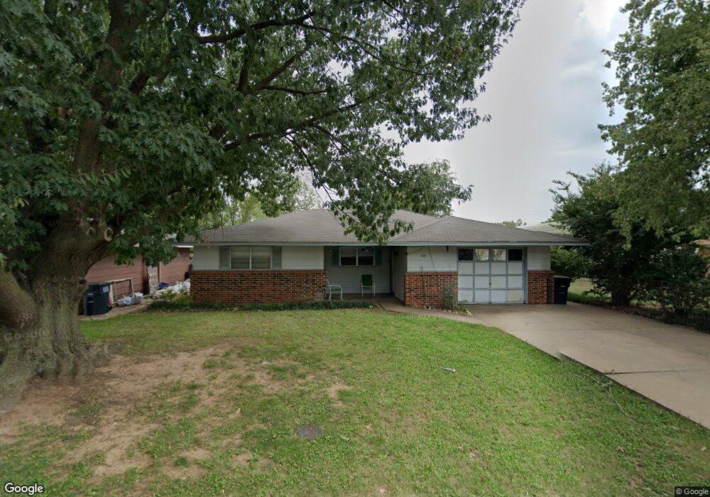 2609 E Pine Ave, Enid, OK 73701 - photo 1