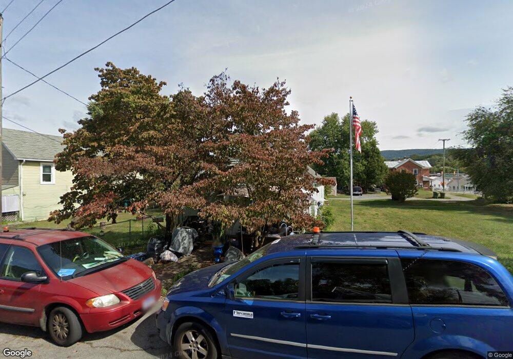 608 N Commerce Ave, Waynesboro, VA 22980 - photo 1