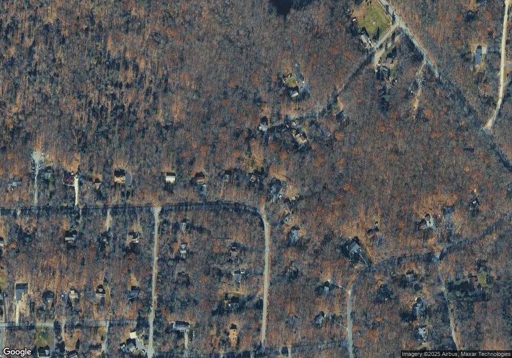 180 Hawthorne Dr, Milford, PA 18337 - photo 1