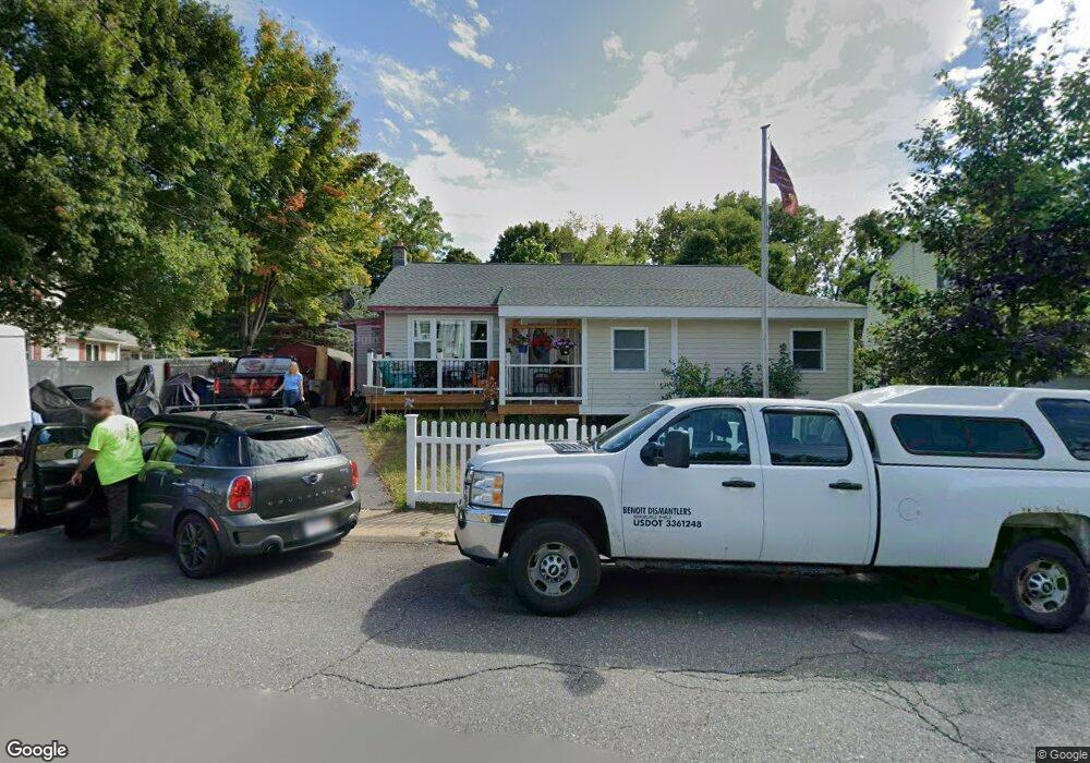 8 Davis St, Easthampton, MA 01027 - photo 1