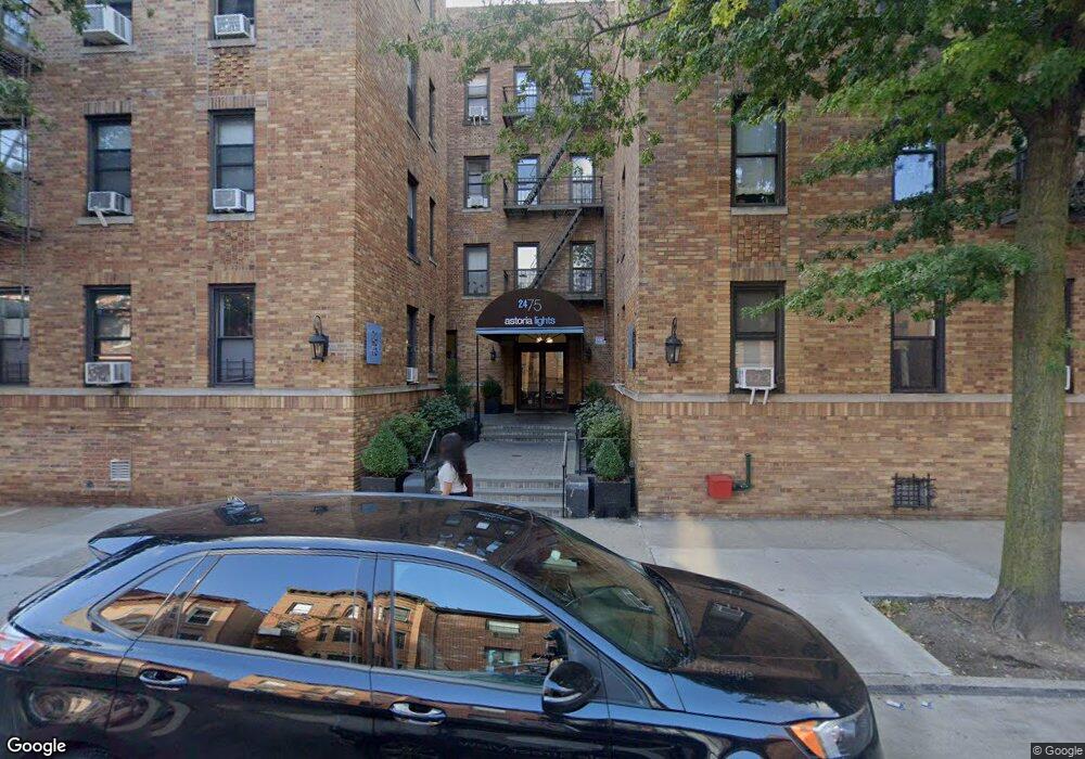 Astoria Lights unit D10, Long Island City, NY 11101 - photo 1