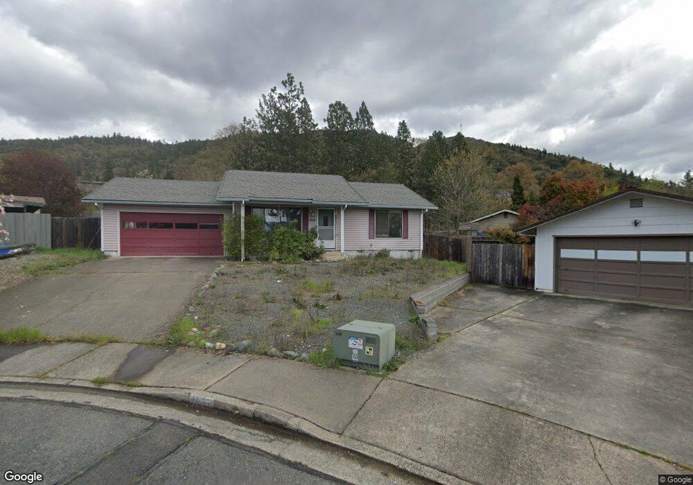 1023 NE Primrose Place, Grants Pass, OR 97526 - photo 1